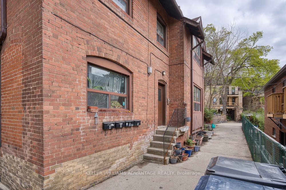 24 Indian Road Crescent