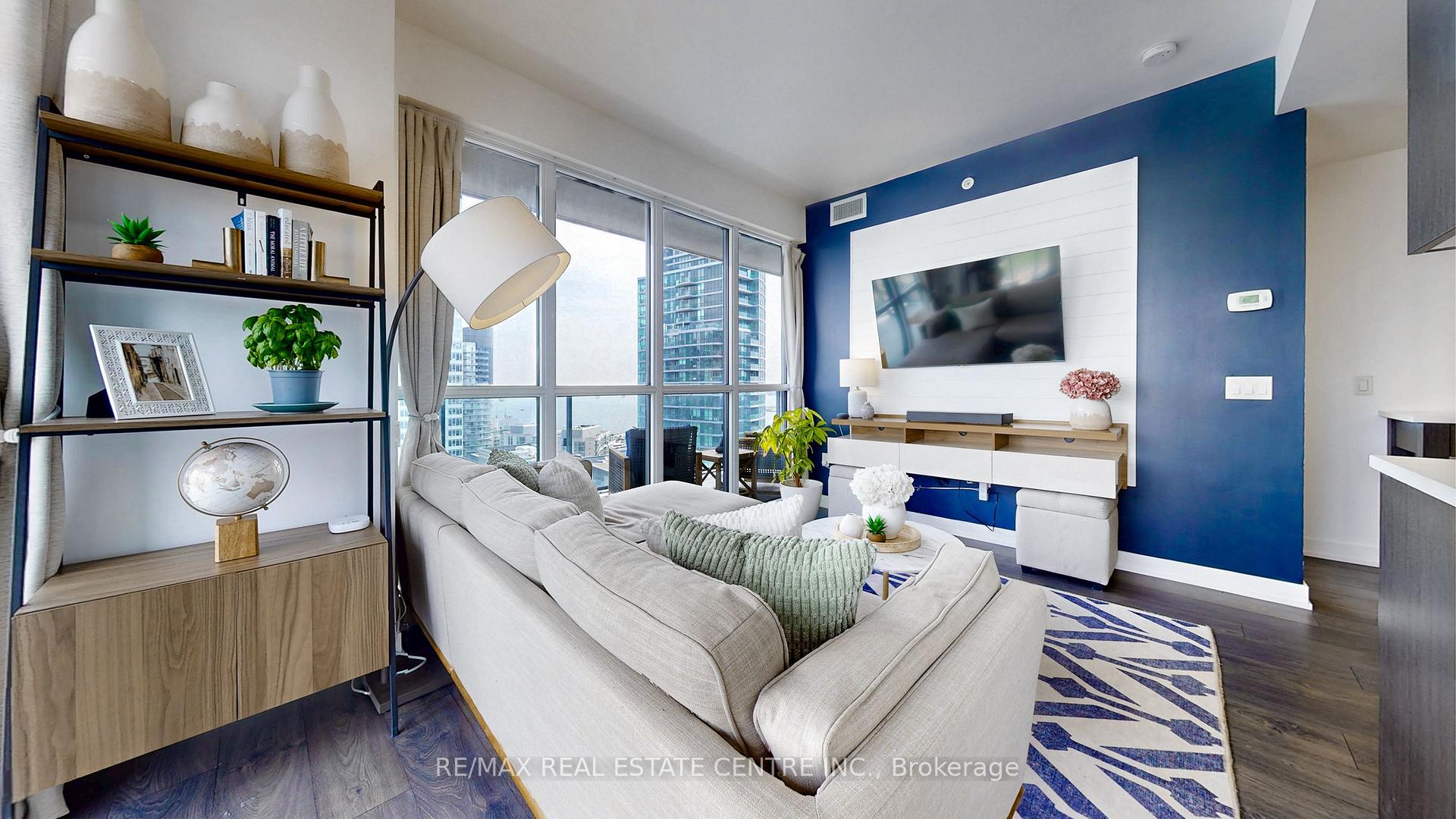 2 Bedrooms Condo at 38 Iannuzzi,  Toronto For sale
