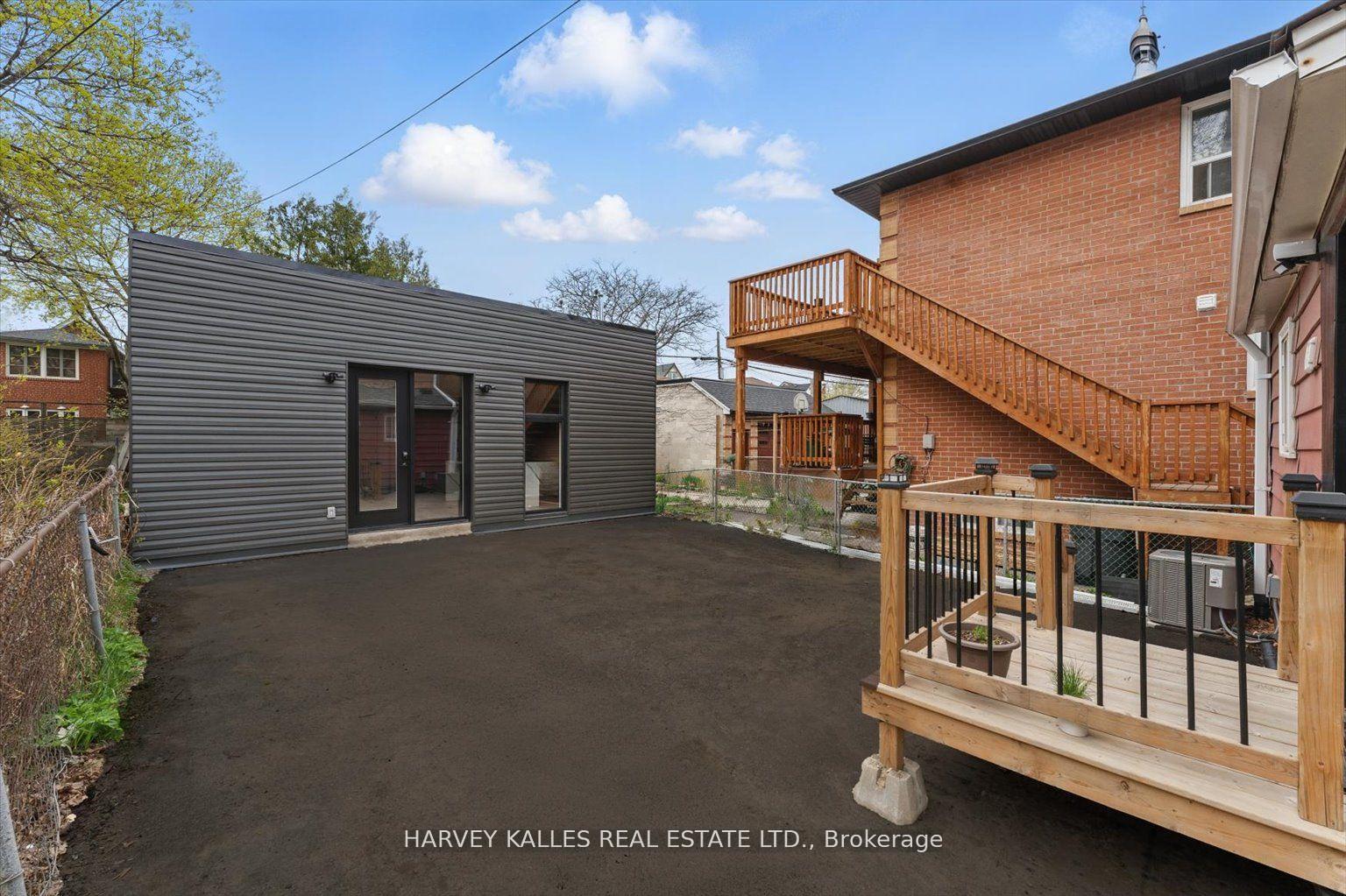 1064 Dufferin Street Rear Garden Suite