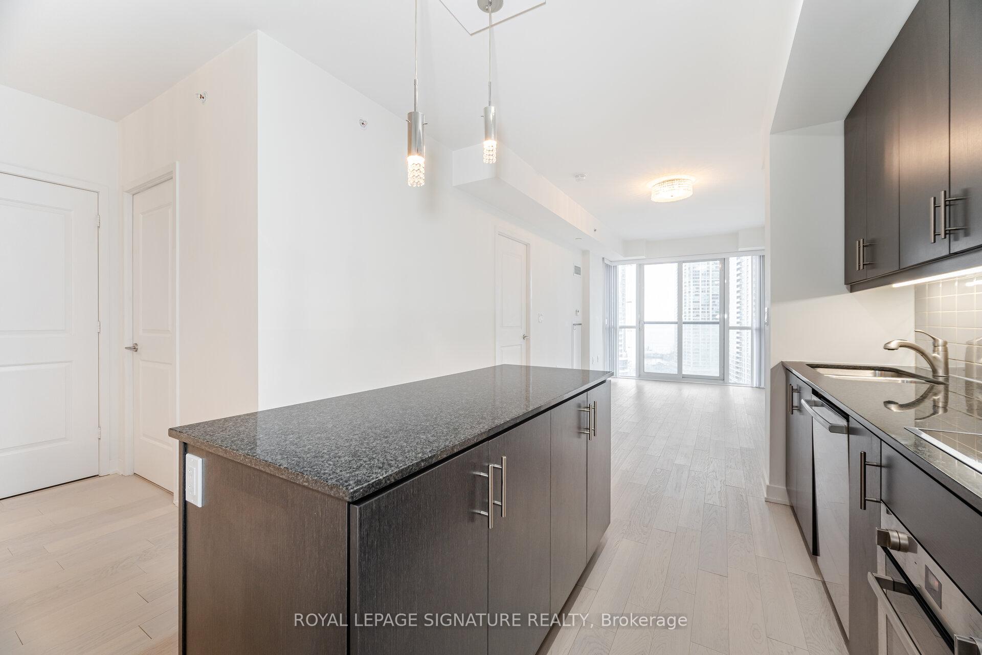 2 Bedrooms Condo at 1 The Esplanade, Toronto For sale