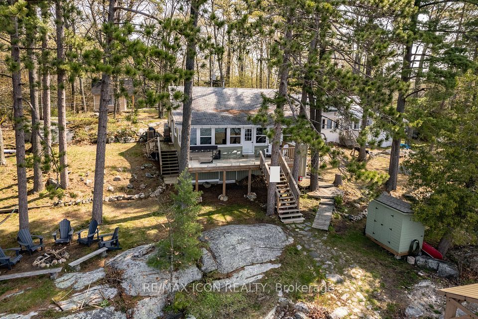99 Bala Park Island