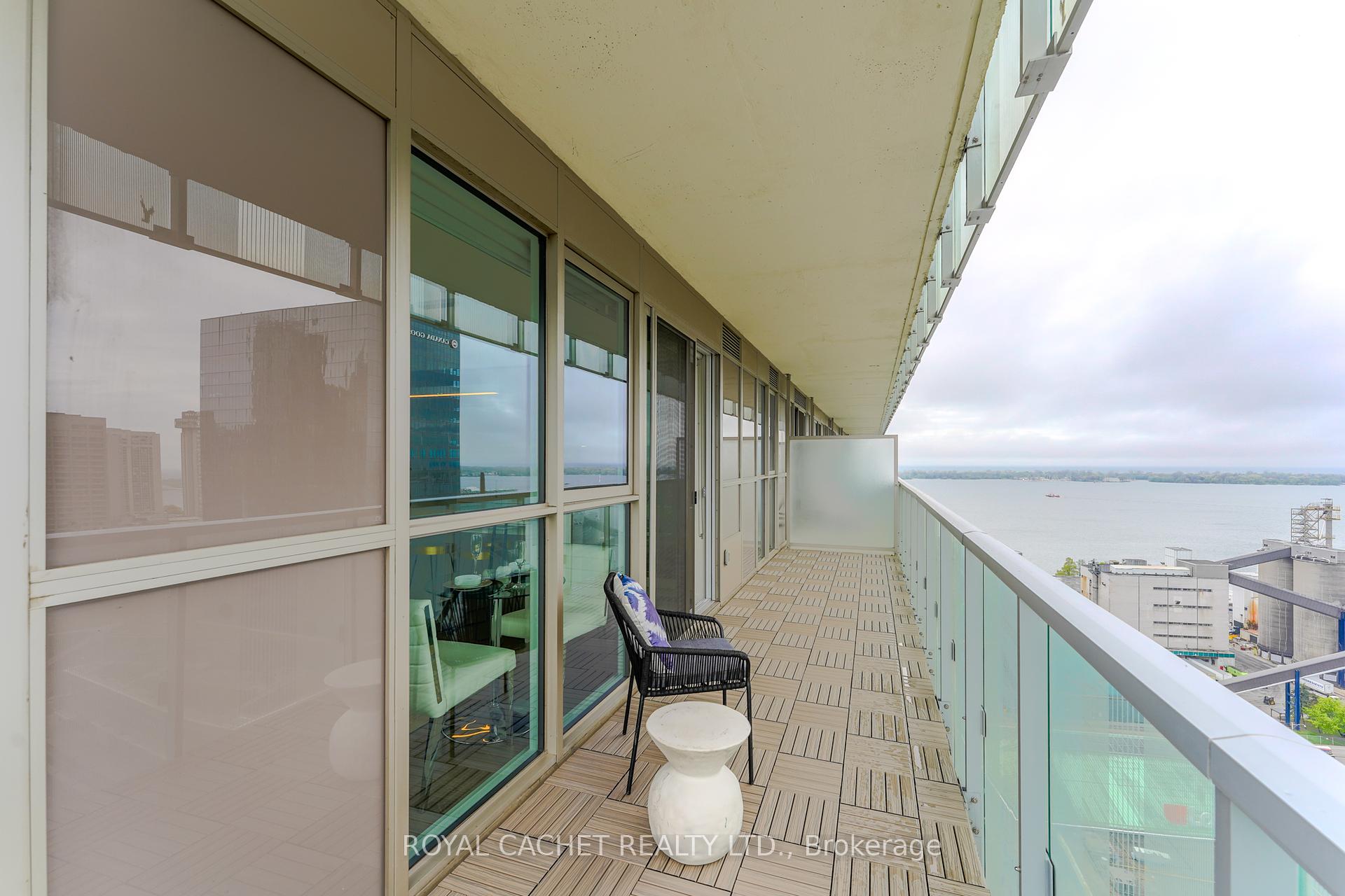 2 Bedrooms Condo at 15 Lower Jarvis, Toronto For sale
