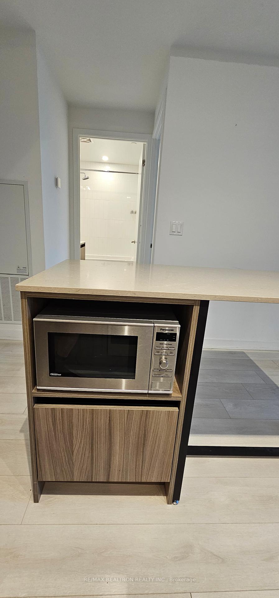 1 Bedroom Condo at 7950 Bathurst, Vaughan For sale