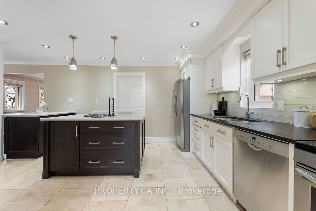 20 Woodward Avenue