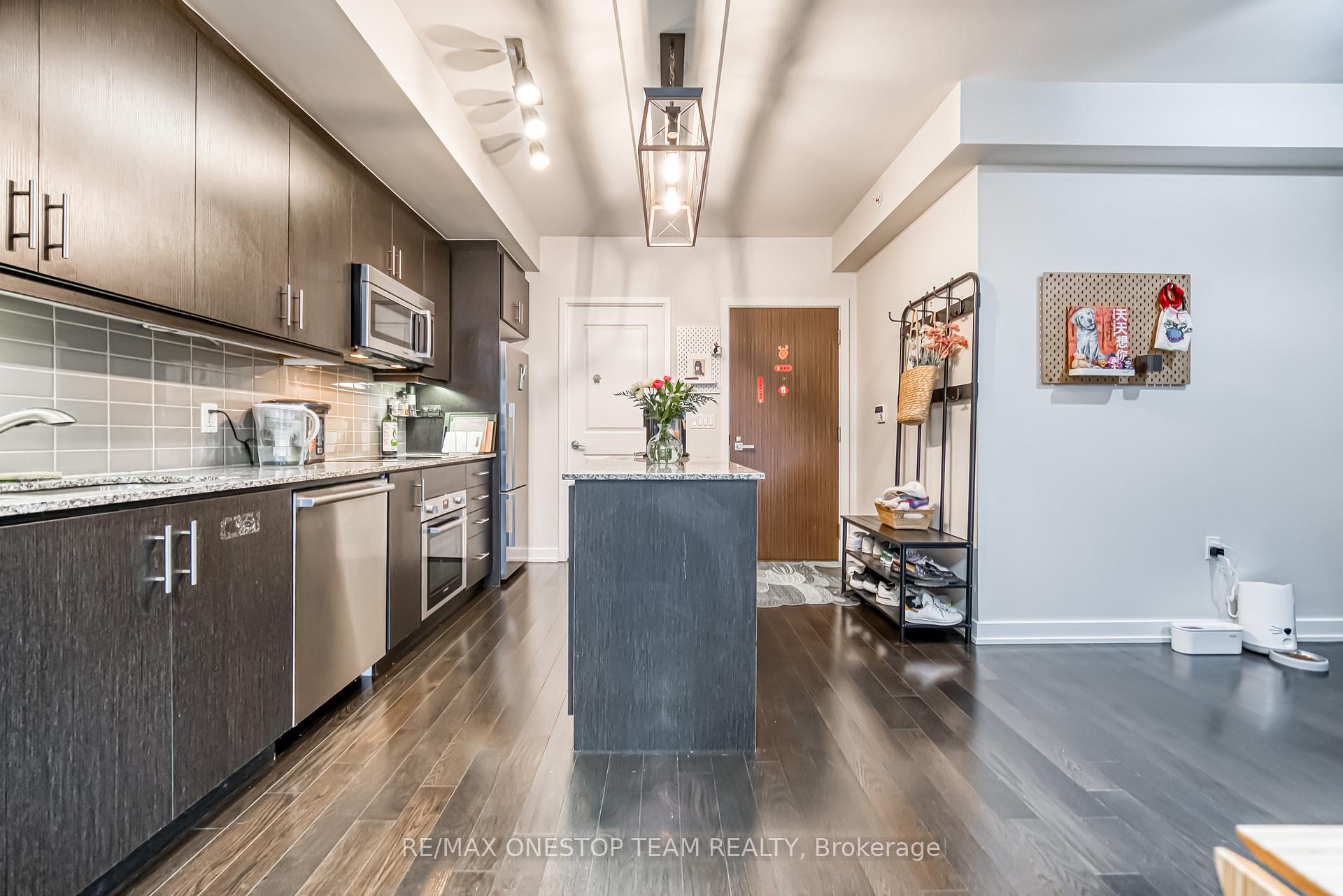 2 Bedrooms Co-op at 1 The Esplanade, Toronto For sale