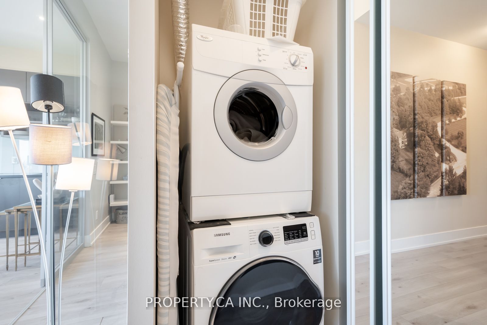 111 St Clair Avenue W, #1728