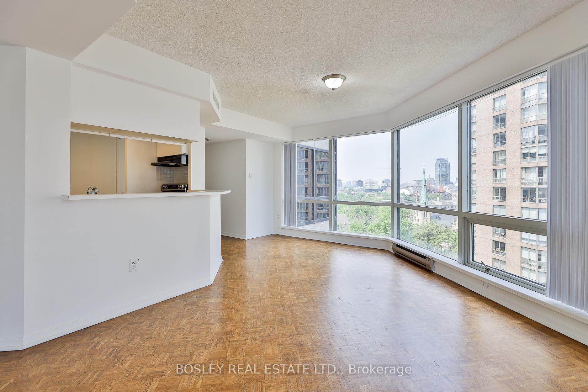 2 Bedrooms Condo at 1001 Bay, Toronto For sale