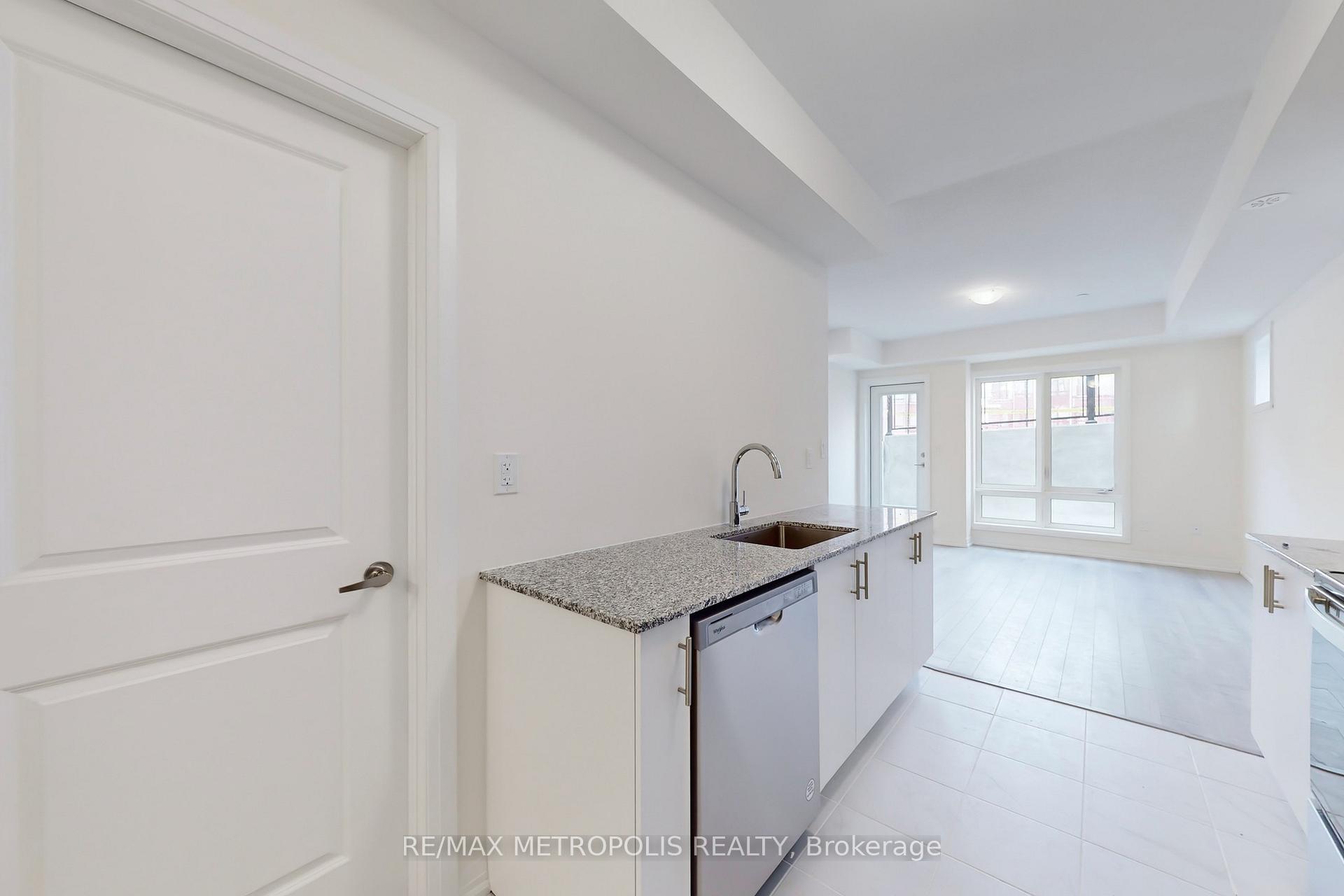 3 Bedrooms Condo at 35 Priya, Toronto For sale