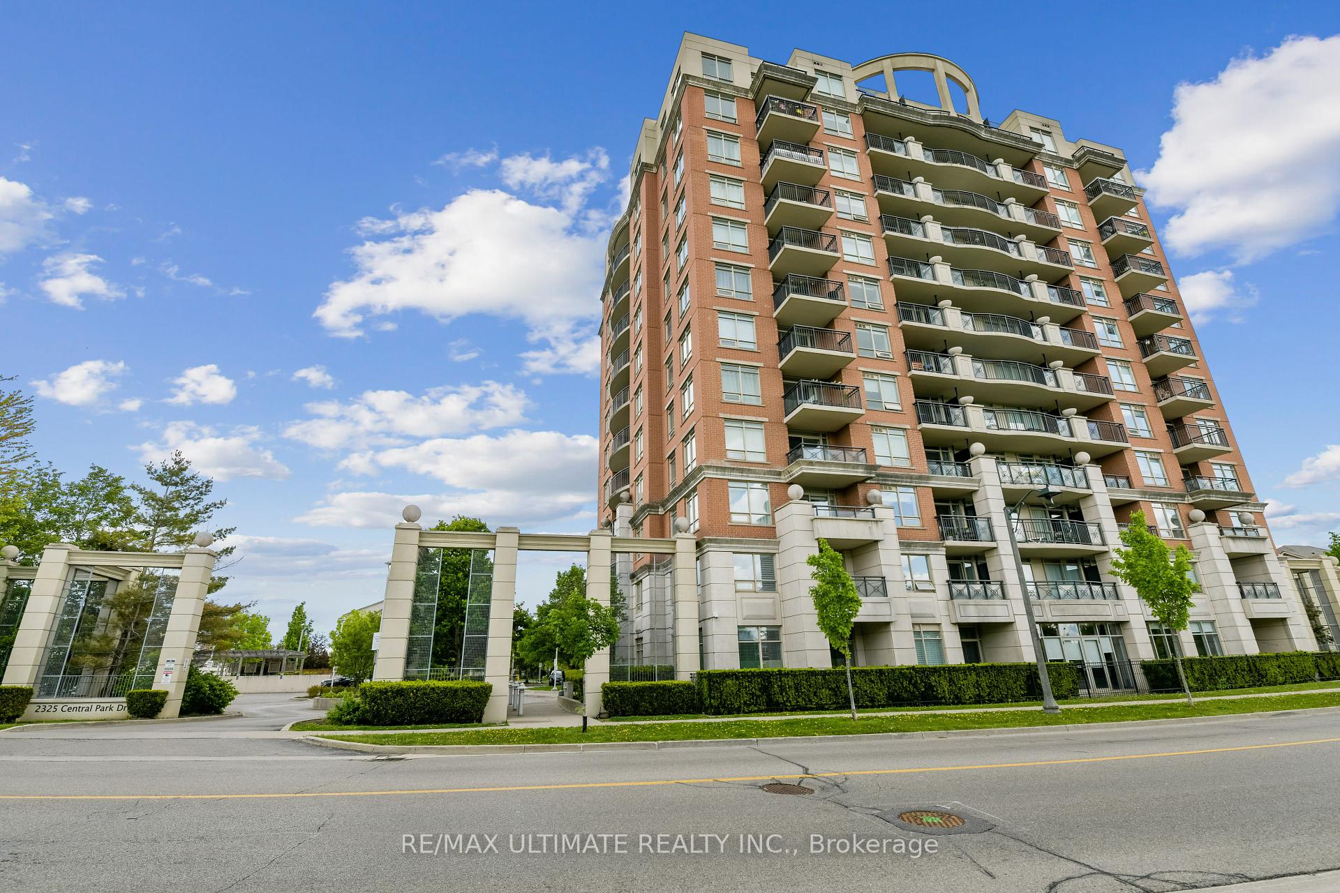 1 Bedroom Condo at 2325 Central Park, Oakville For sale