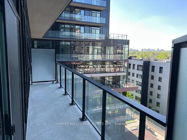285 Dufferin Street 703