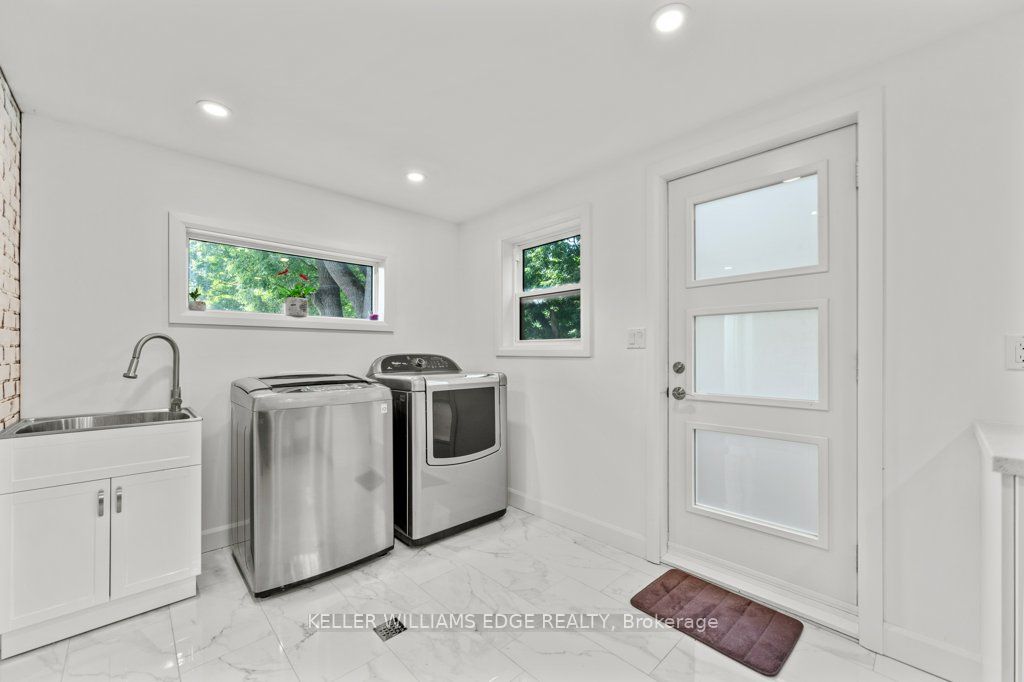 89 Lynden Rd Road