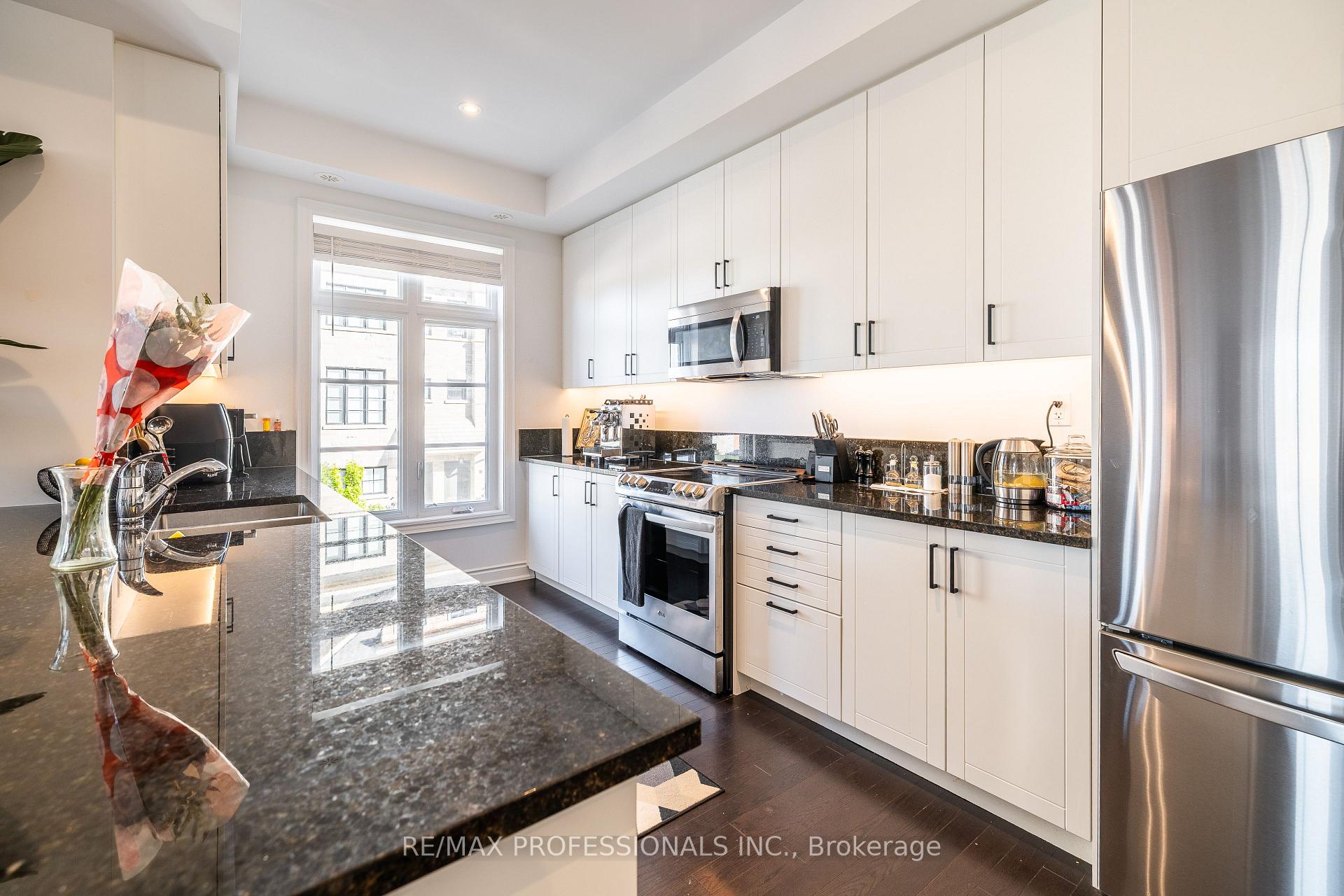 3 Bedrooms Condo at 150 Joymar, Mississauga For sale