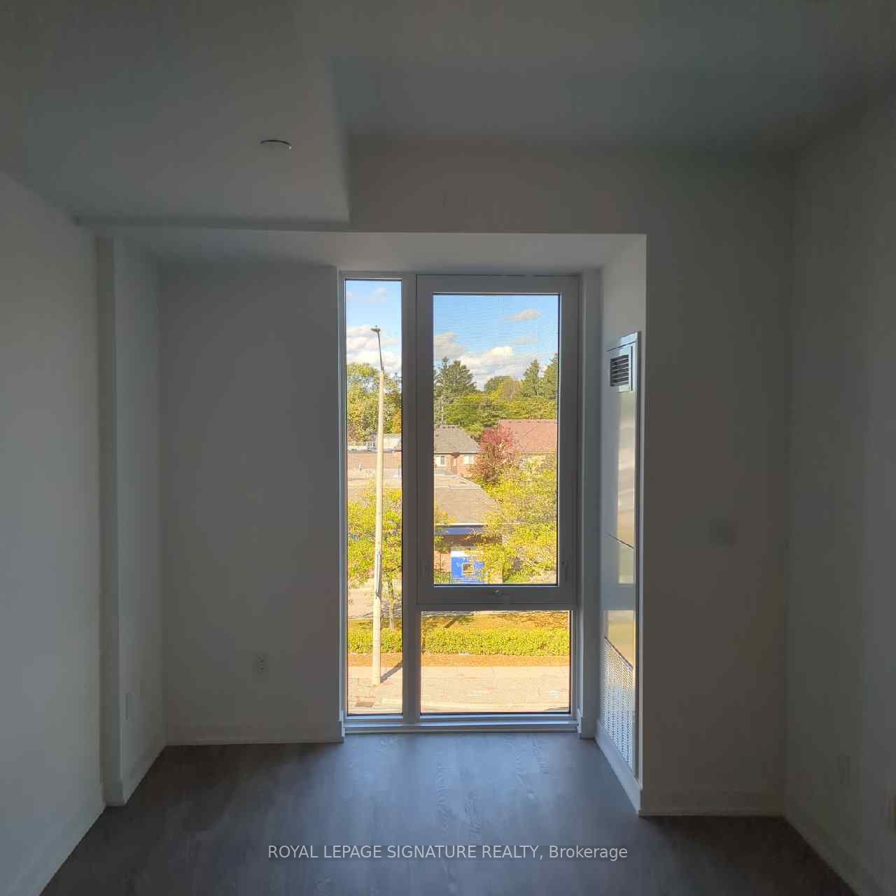 215 Lakeshore Road W, #334