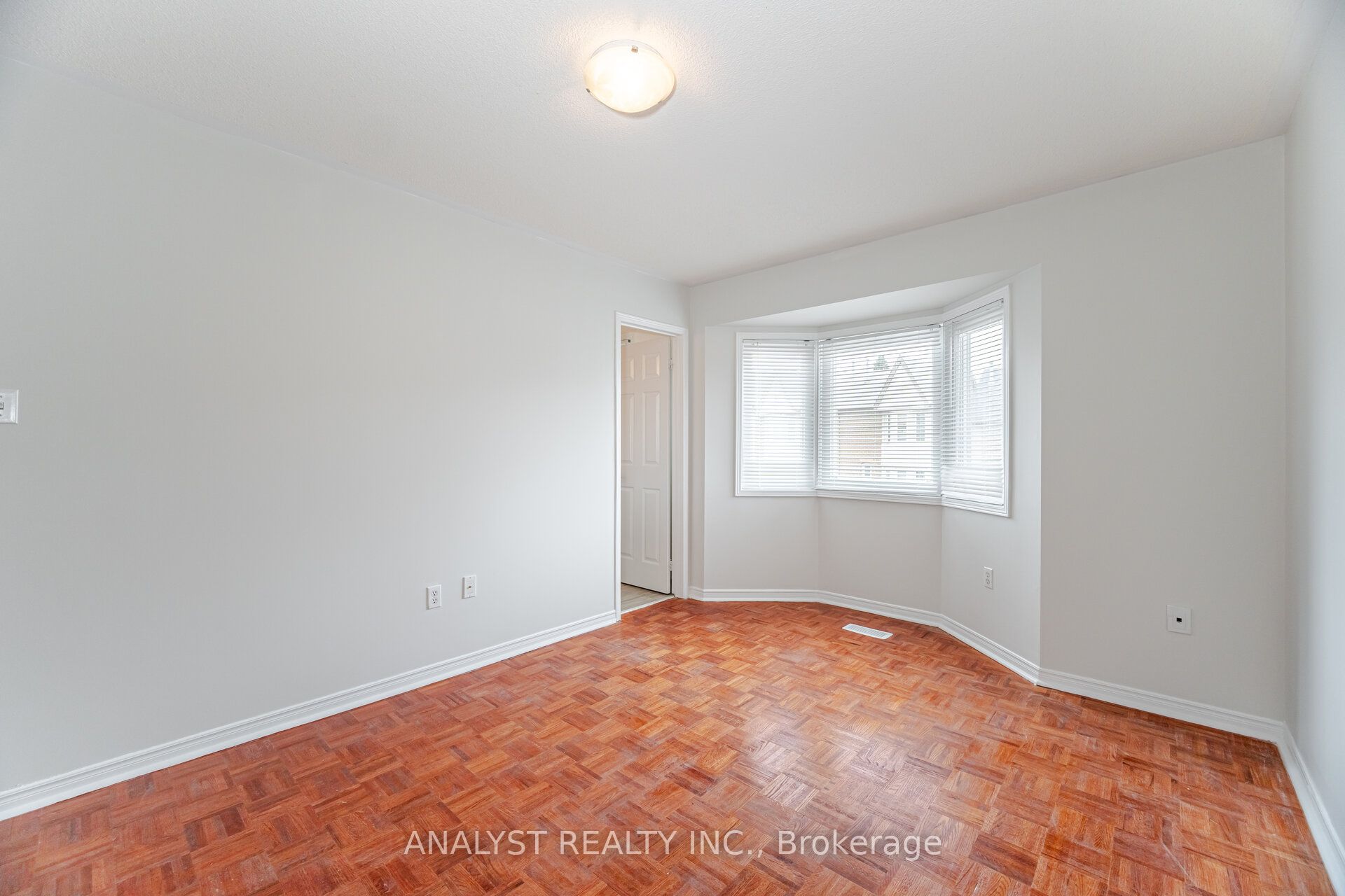 219 Woodbridge Avenue, #1