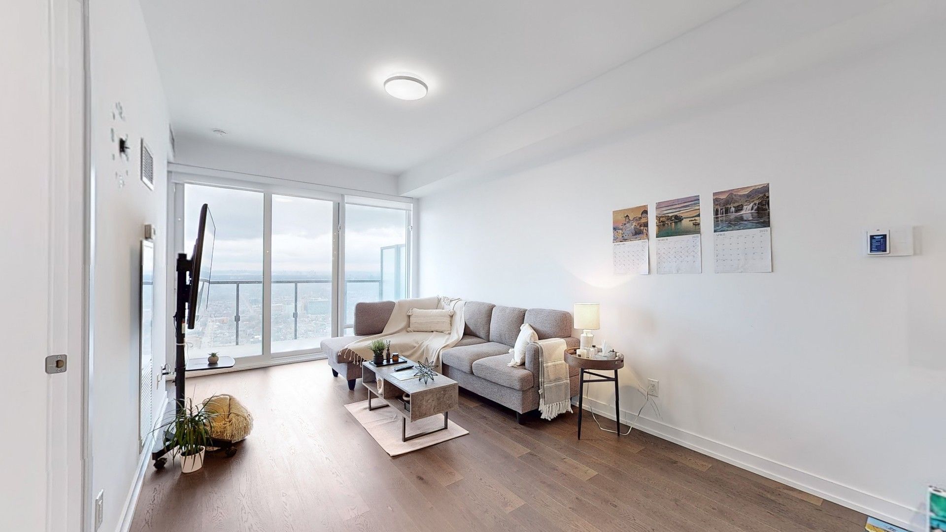 488 University Avenue 4411