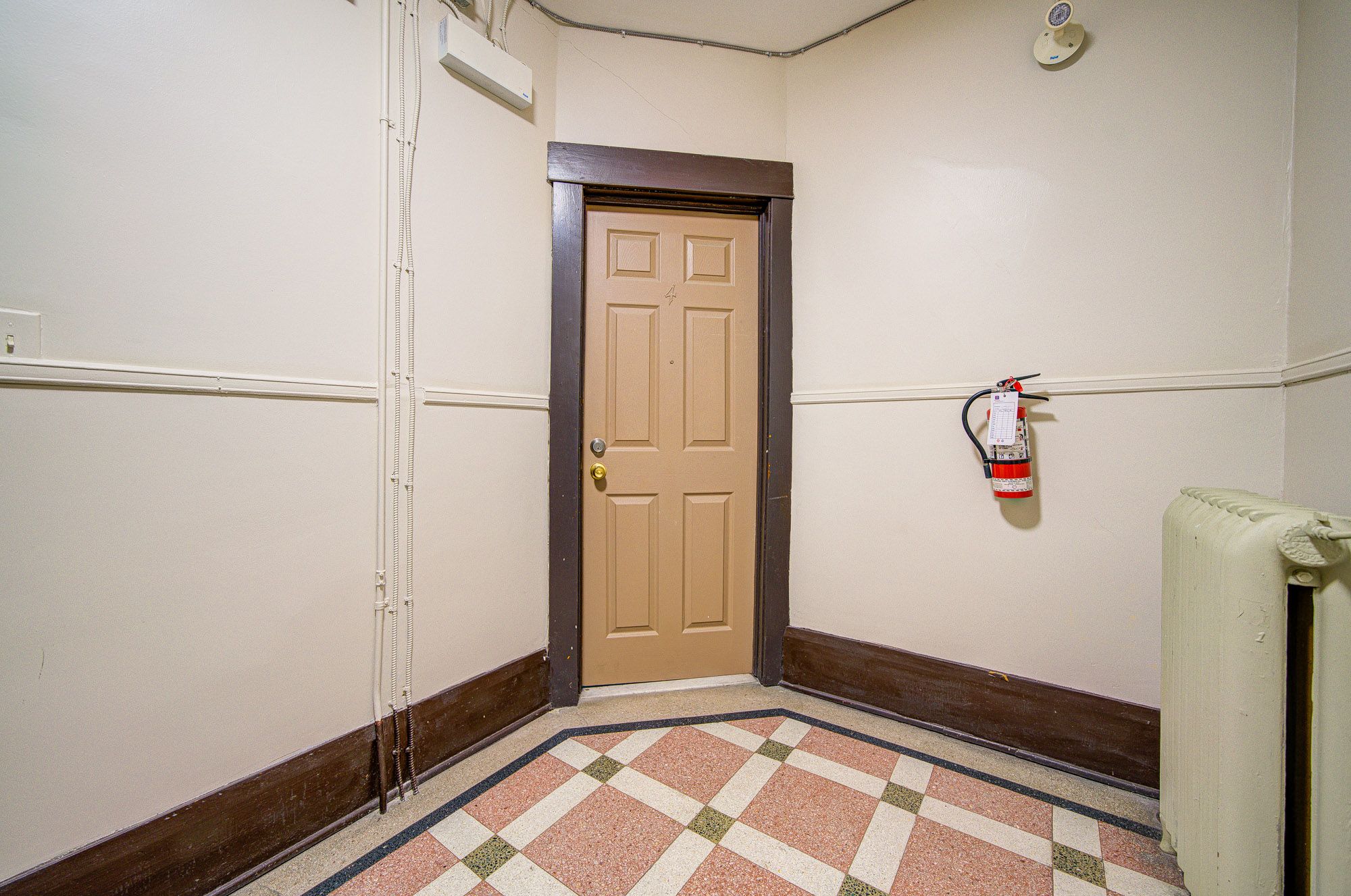 1074 St Clair Avenue W 2