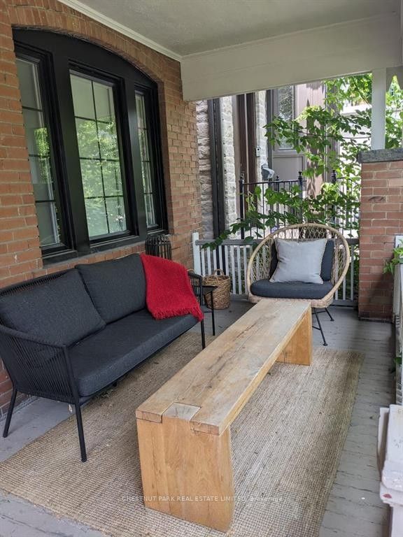 54 Standish Avenue, Toronto, ON M4W 3B1