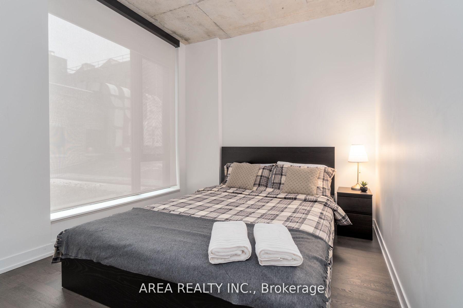 2 Bedrooms Condo at 461 Adelaide, Toronto For sale