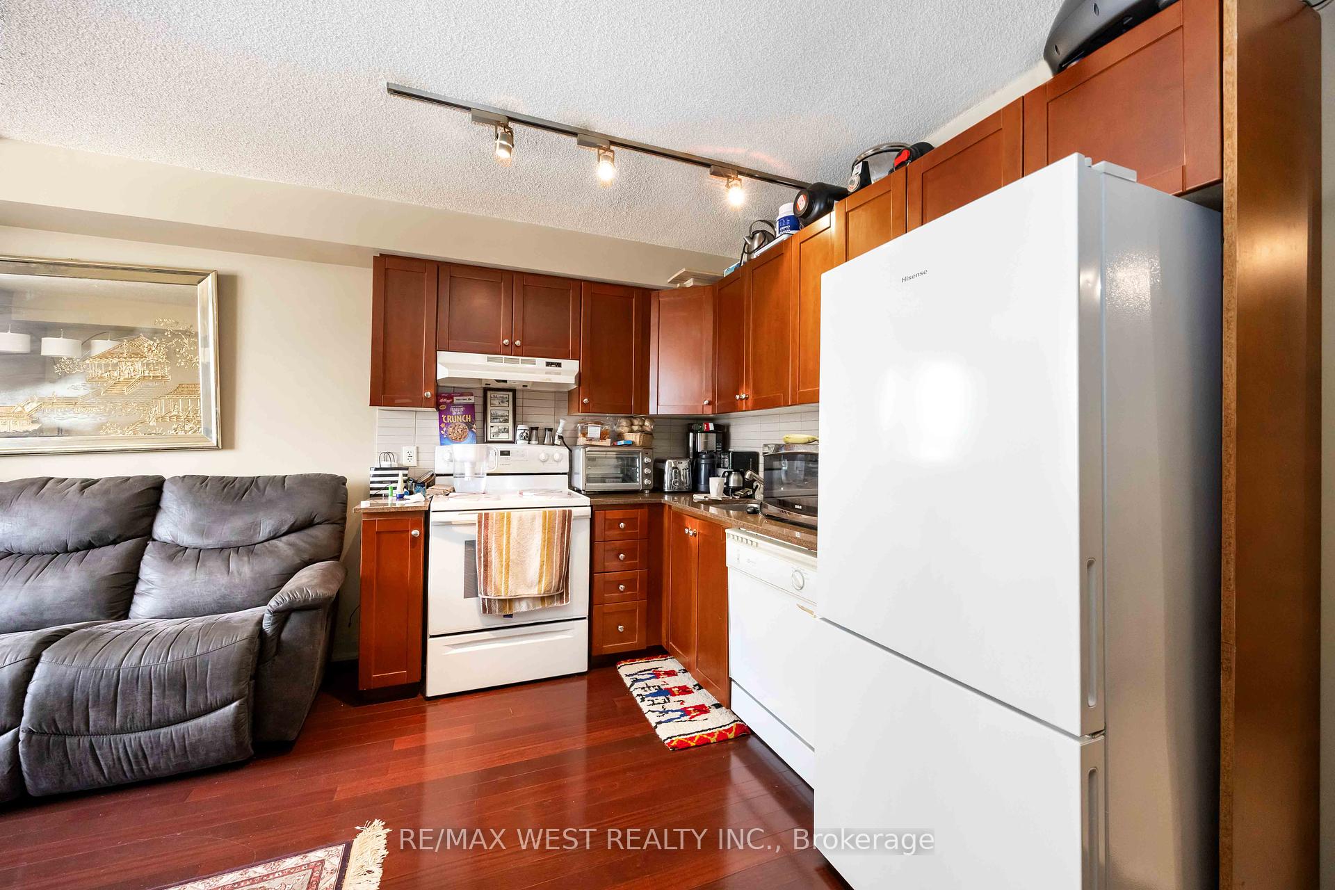 1 Bedroom Condo at 2737 Keele, Toronto For sale