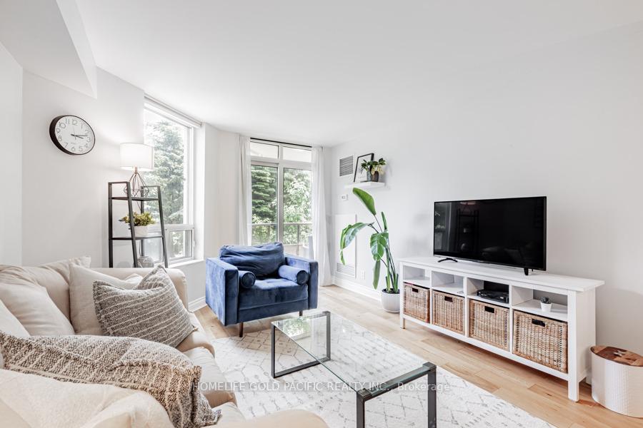 2 Bedrooms Condo at 78 Harrison Garden, Toronto For sale