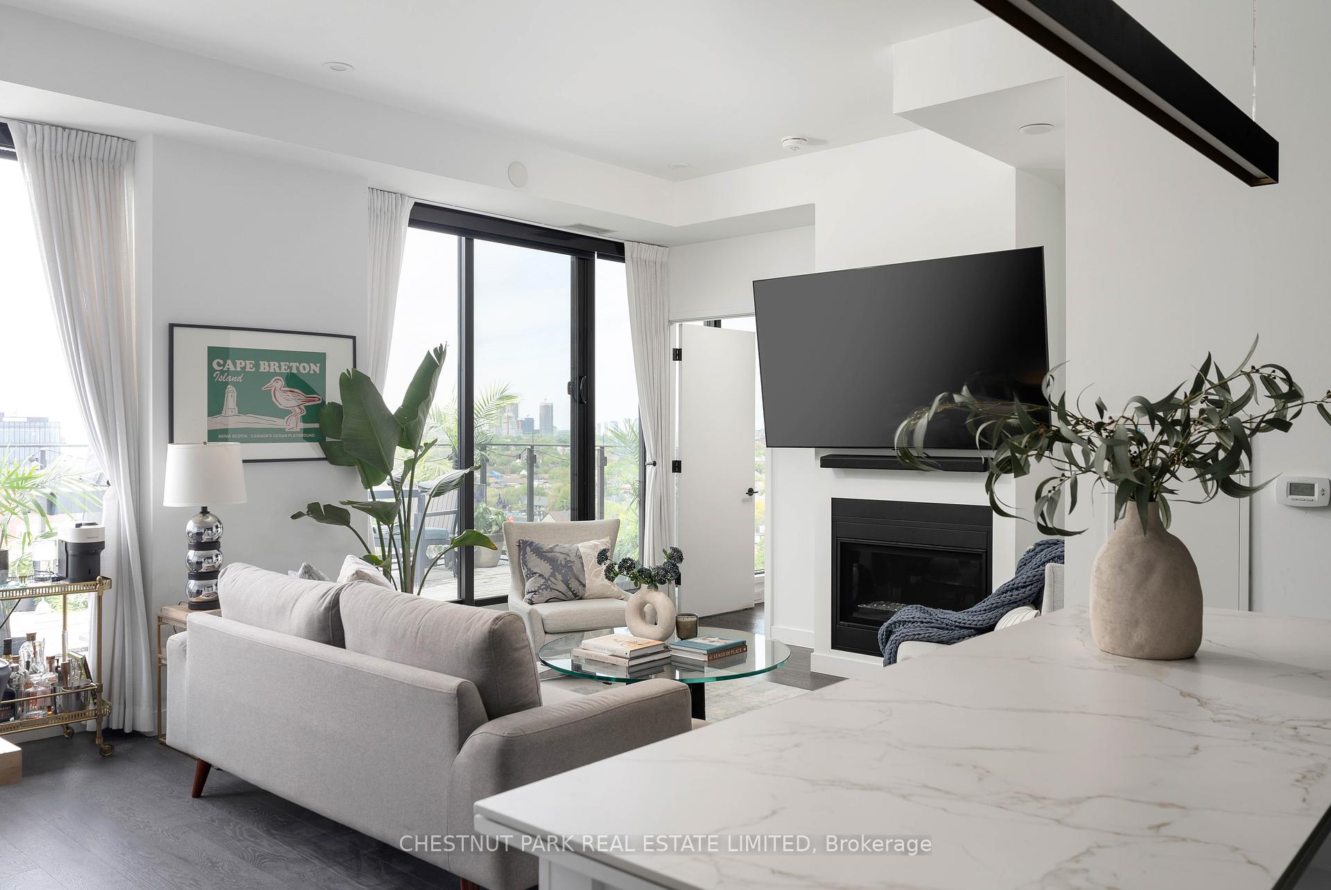 2 Bedrooms Condo at 505 Richmond, Toronto For sale