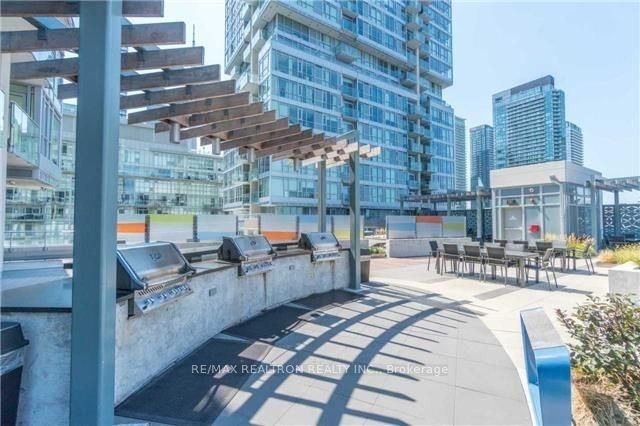 199 Richmond Street W, #2506