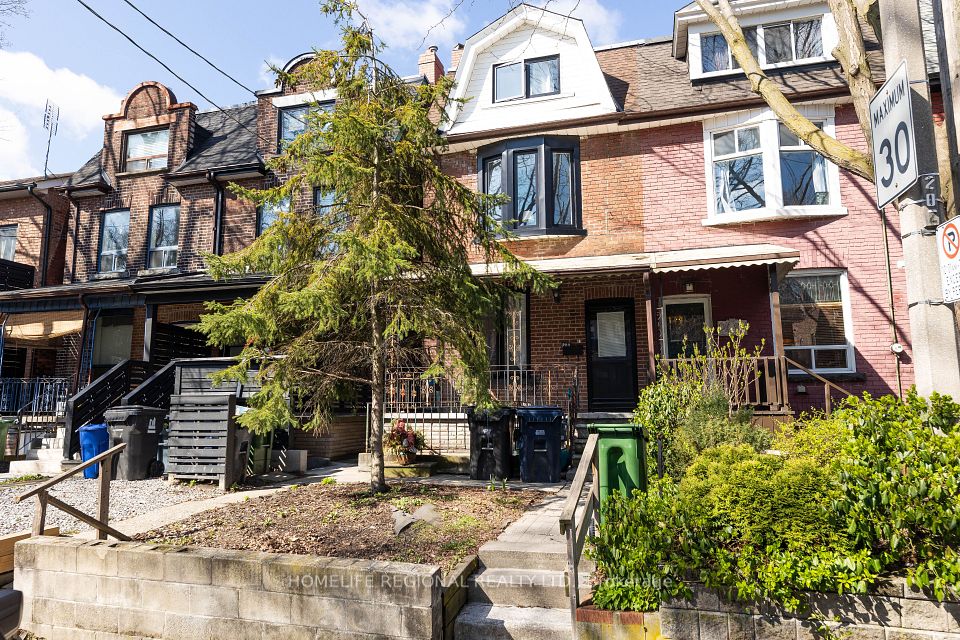200 Roxton Road