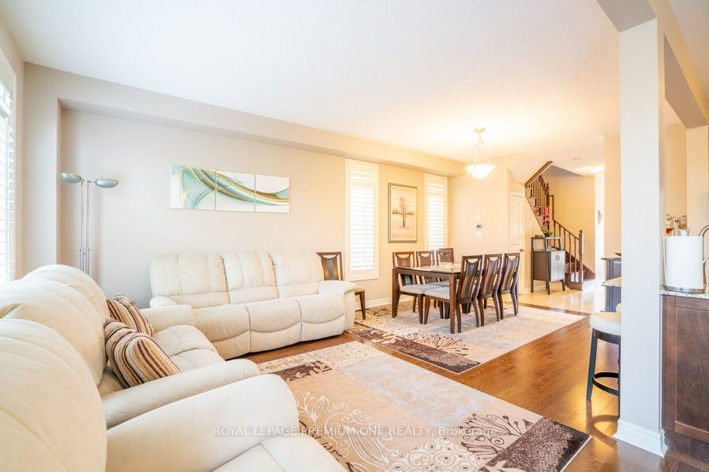 11 Mccardy Court, Caledon, ON L7C 3X1