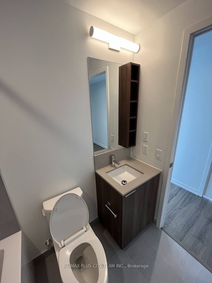 https://trreb-image.ampre.ca/Eyq21NmehZ13kkRRqnLog5yKKFVg4Vgp4crkYYxn3W4/rs:fit:960:960/wm:.5:so:0:50:.4/wmsh:10/wmt:PHNwYW4gZm9yZWdyb3VuZD0nd2hpdGUnIGZvbnQ9JzY4Jz5SRS9NQVggUExVUyBDSVRZIFRFQU0gSU5DLiwgQnJva2VyYWdlPC9zcGFuPg/L3RycmViL2xpc3RpbmdzLzQwLzk3Lzc3LzA2L3AvODA0NTk4MDYtNDY0ZS00MTU5LWIyZTItOTgwMzU4ZjFkYTlmLmpwZw.jpg