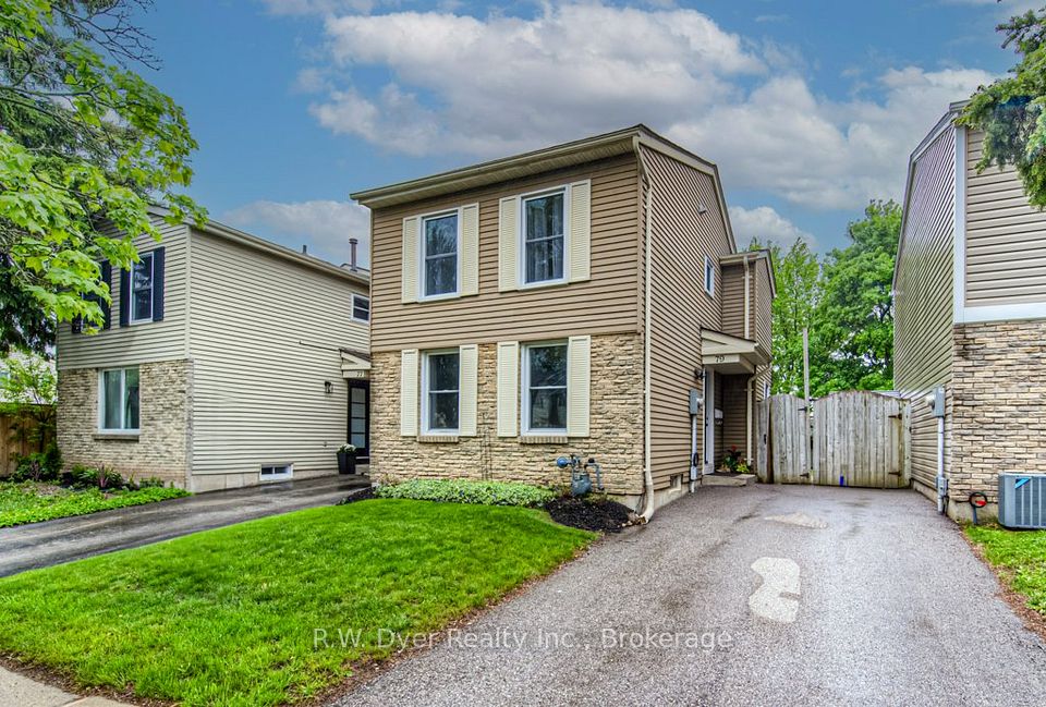 79 Timberlane Crescent