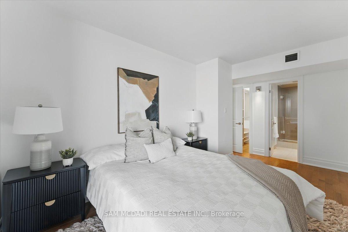 1 Bedroom Condo at 2045 Lake Shore, Toronto For sale