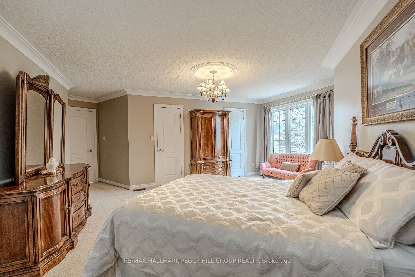 1331 Flos Road 3 E