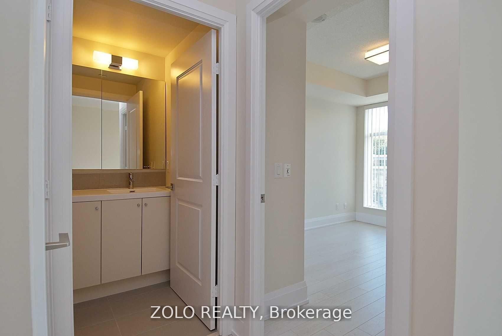 2 Bedrooms Condo at 2 Old Mill, Toronto For sale