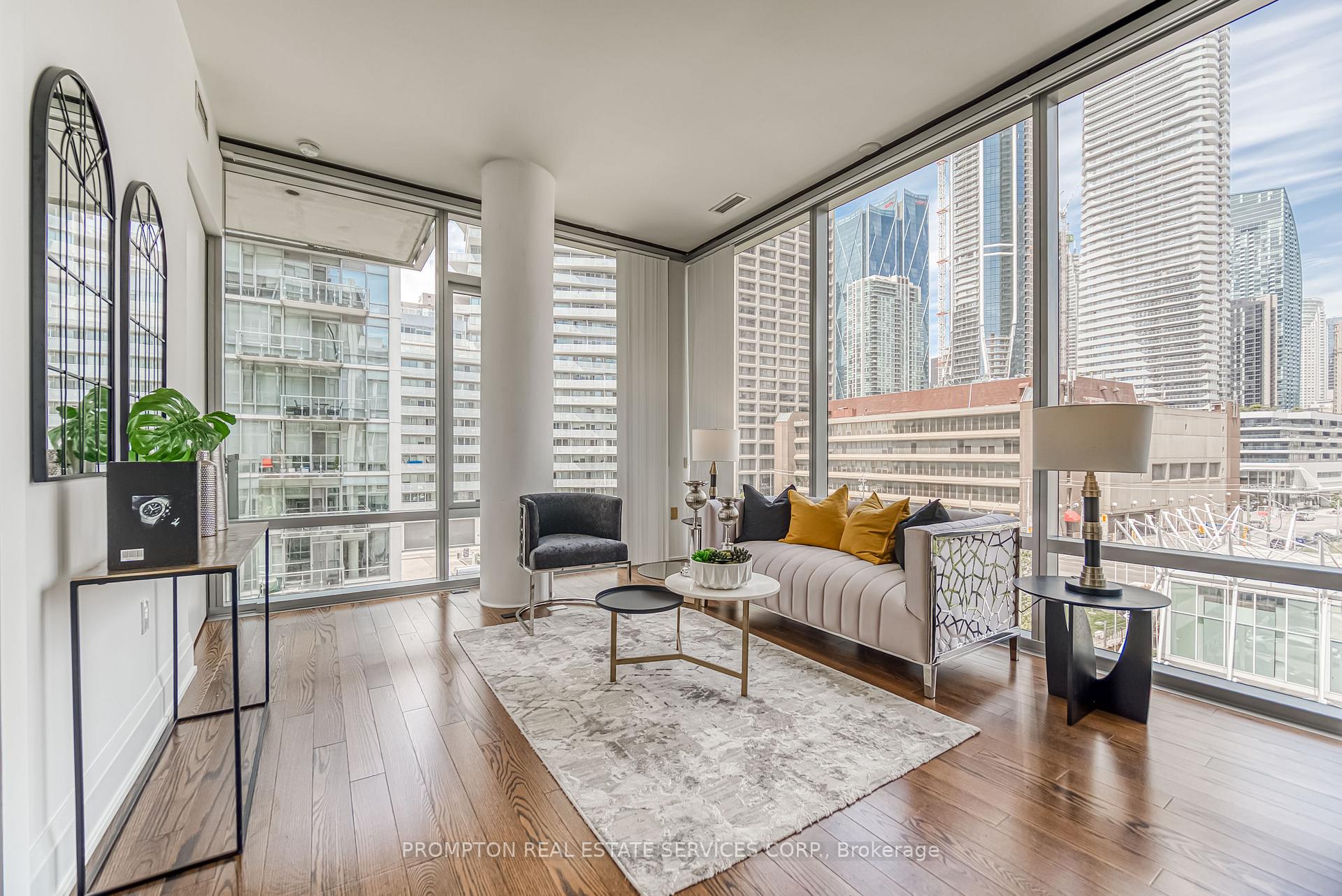 2 Bedrooms Condo at 39 Queens, Toronto For sale