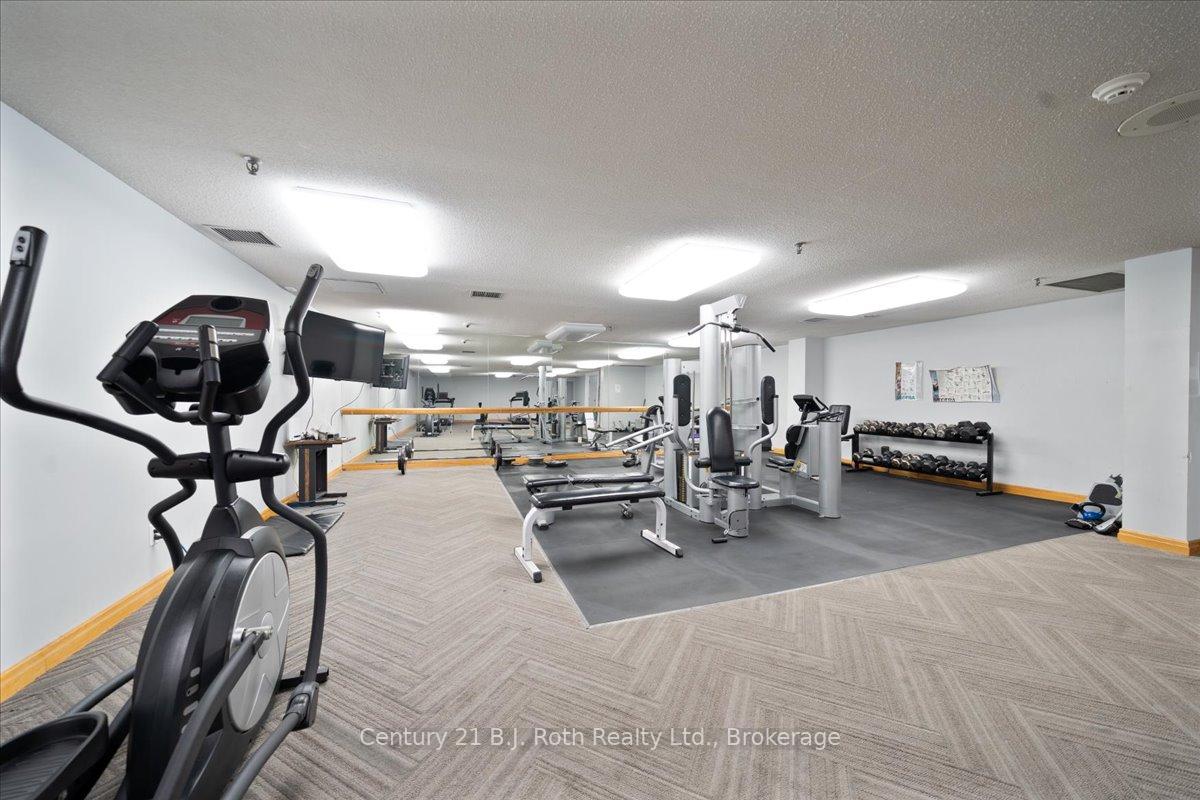 1 Bedroom Condo at 41 MARKBROOK, Toronto For sale