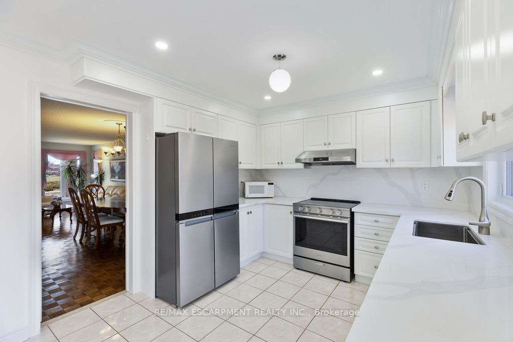 5100 Fallingbrook Drive