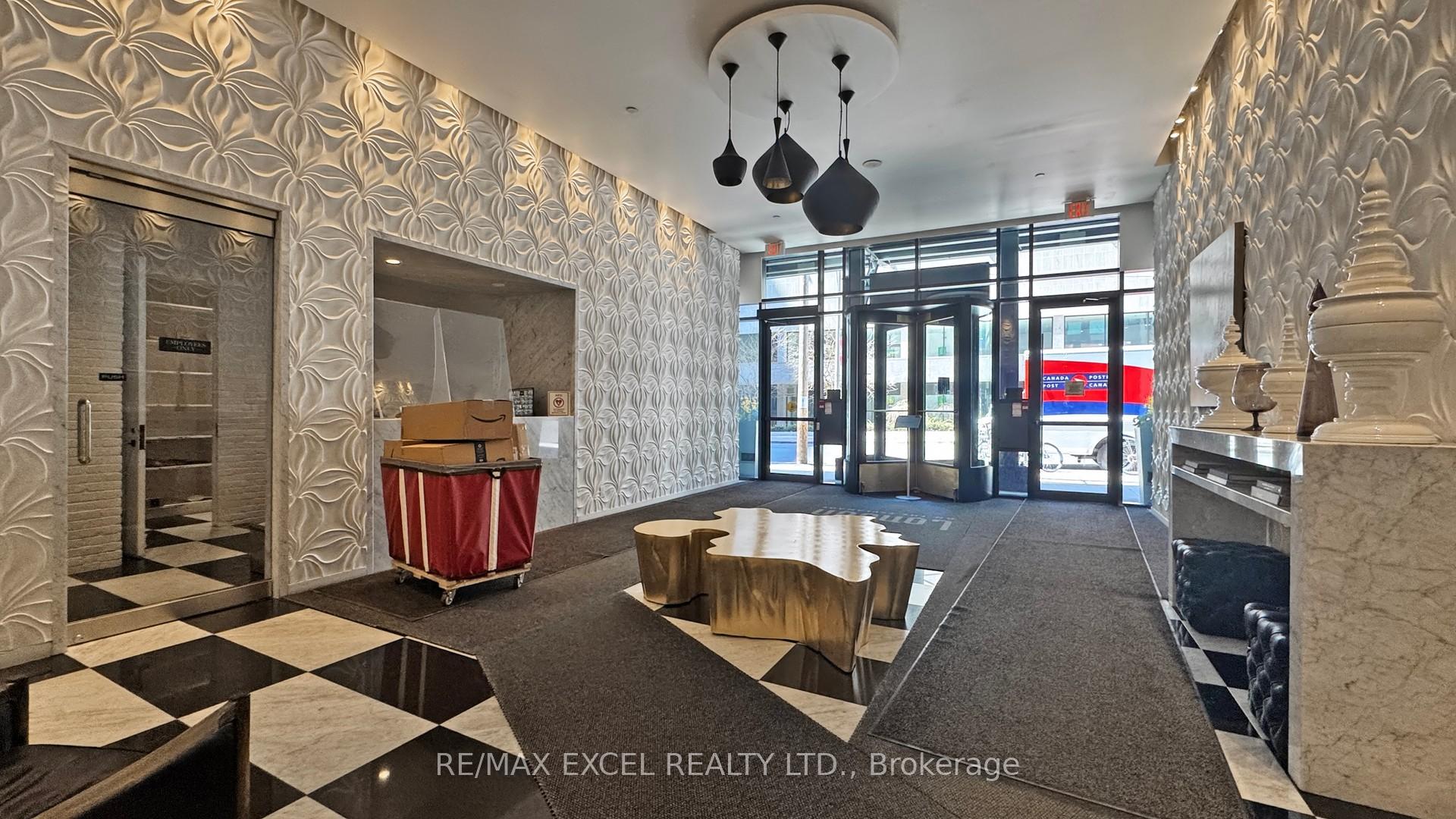 2 Bedrooms Condo at 1 Scott, Toronto For sale