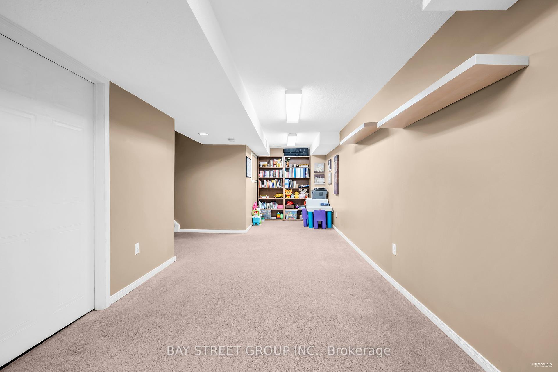3 Bedrooms Condo at 1240 Westview, Oakville For sale