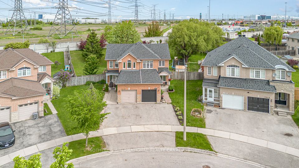 7640 Black Walnut Trail, Mississauga, ON L5N 8A7