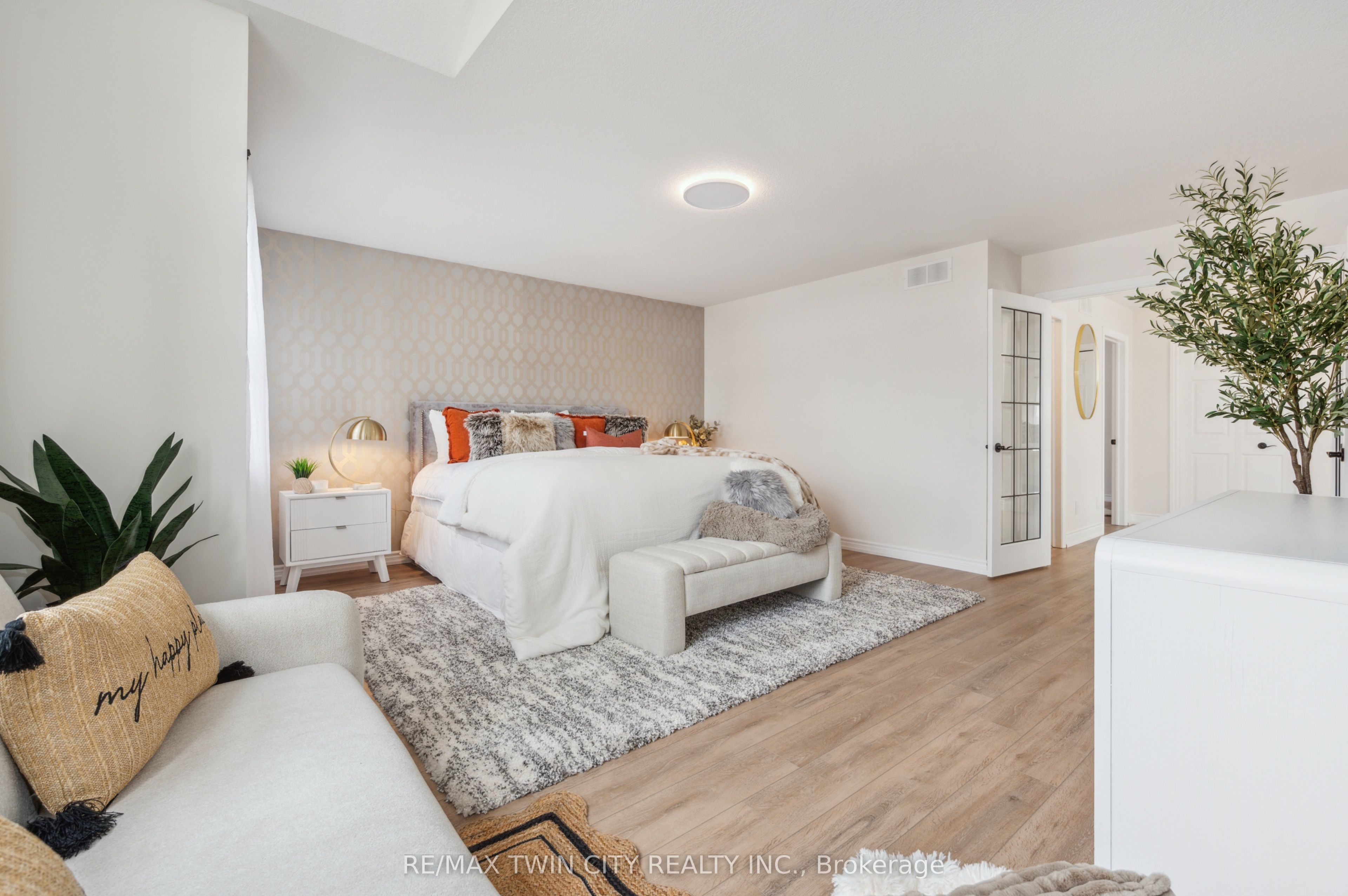 450 Applegate Court