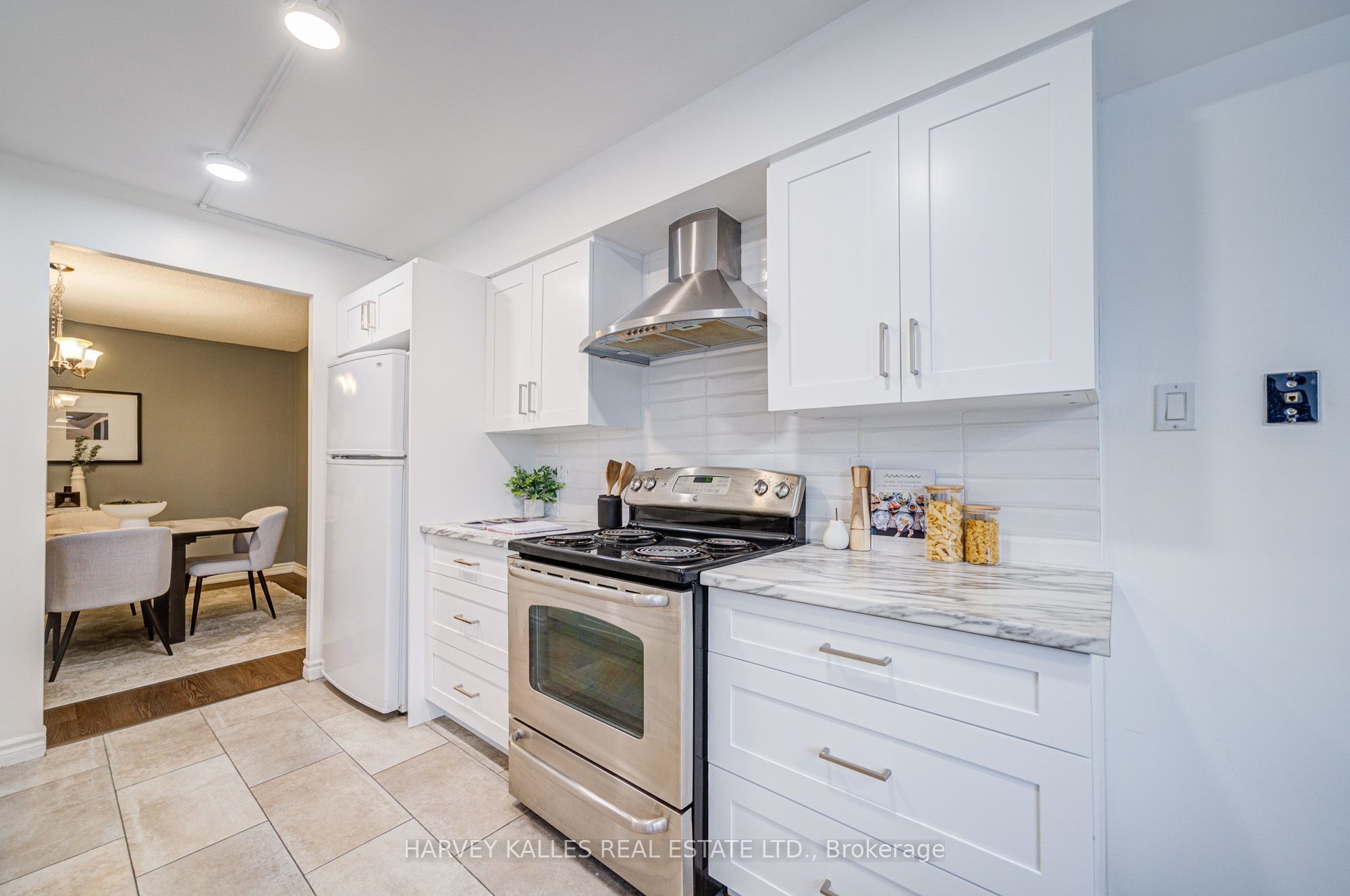 120 Promenade Circle 212