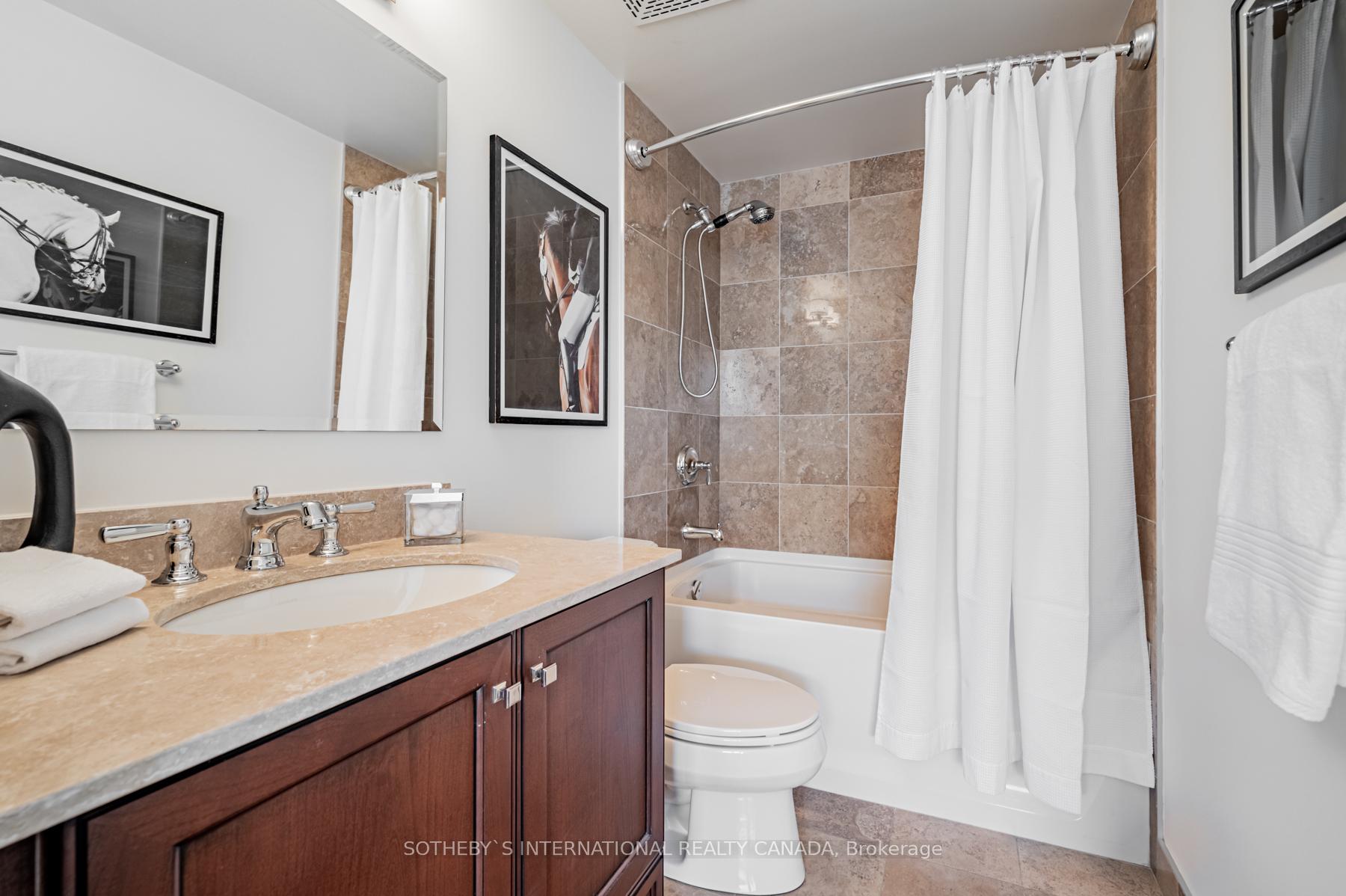 2 Bedrooms Condo at 1 Bedford,  Toronto For sale