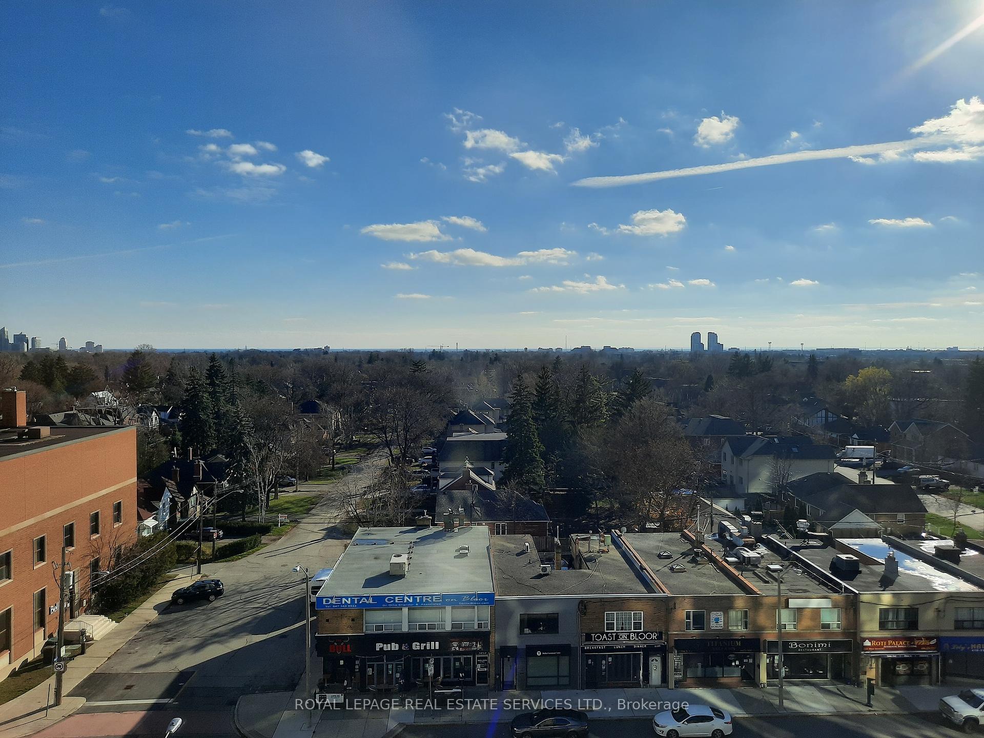 1 Bedroom Condo at 1 Aberfoyle, Toronto For sale