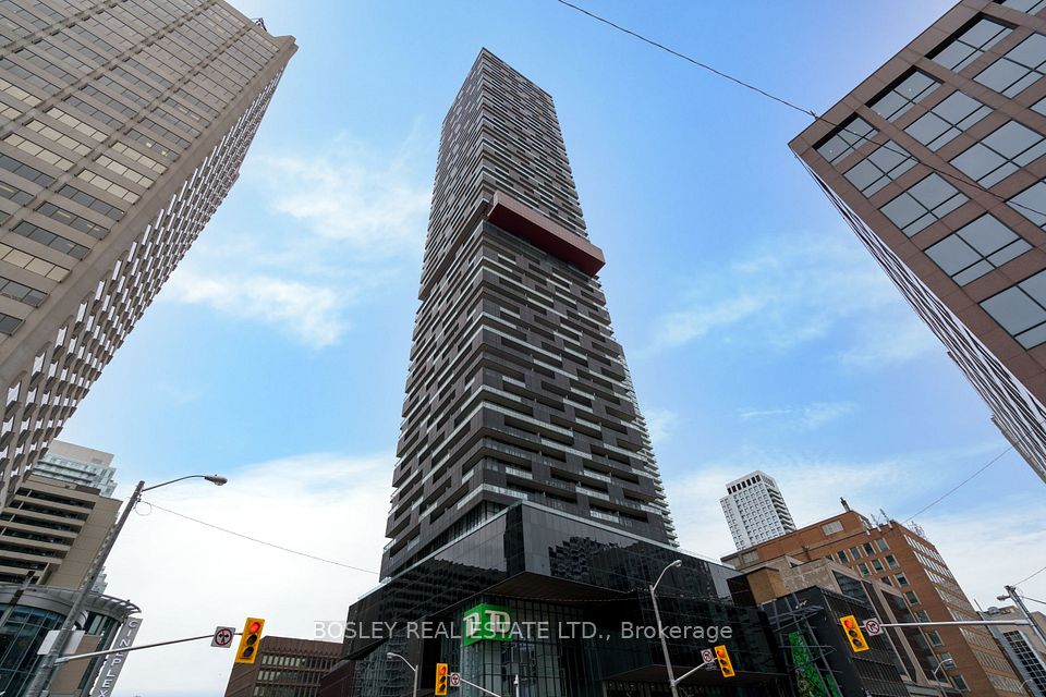 8 Eglinton Avenue