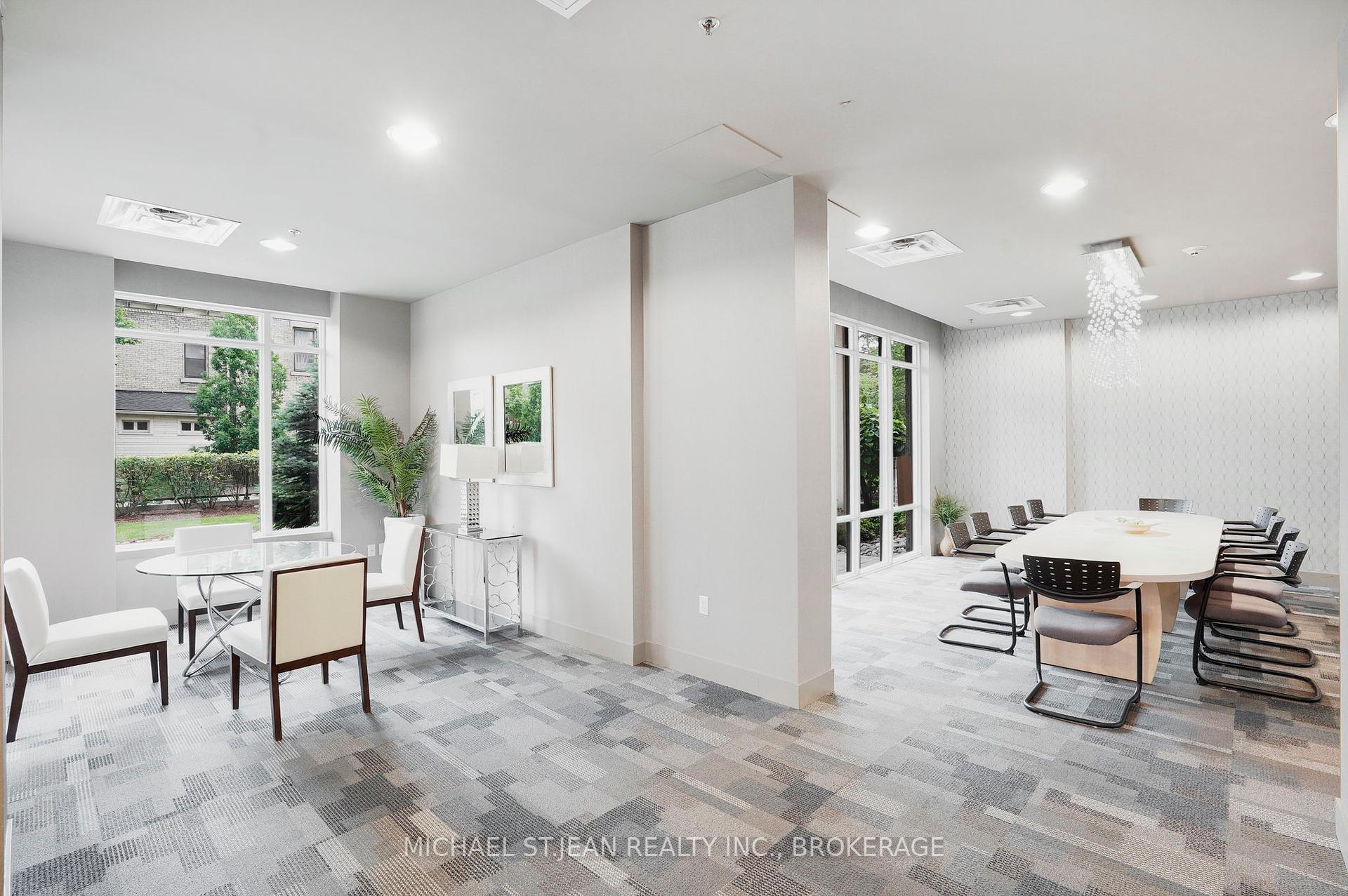 1 Bedroom Condo at 90 Charlton, Hamilton For sale