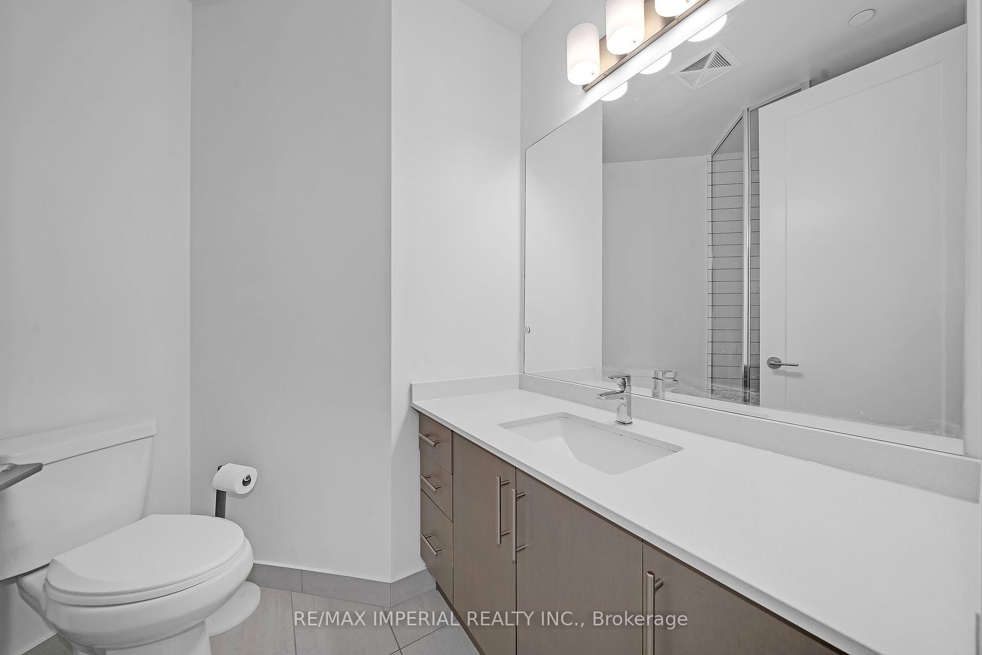 2 Bedrooms Condo at 9000 Jane,  Vaughan For sale