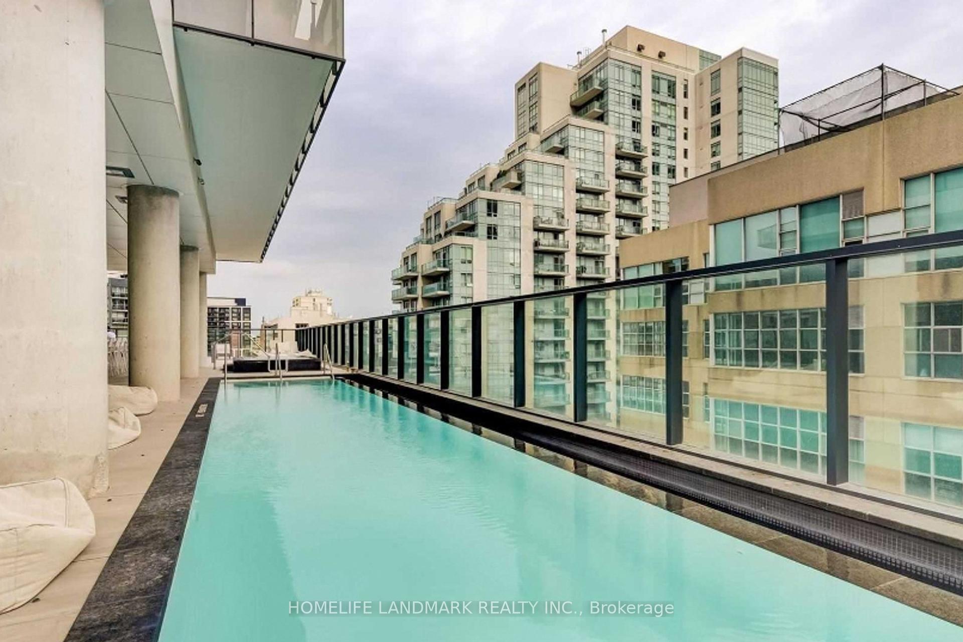 2 Bedrooms Condo at 185 Roehampton, Toronto For sale