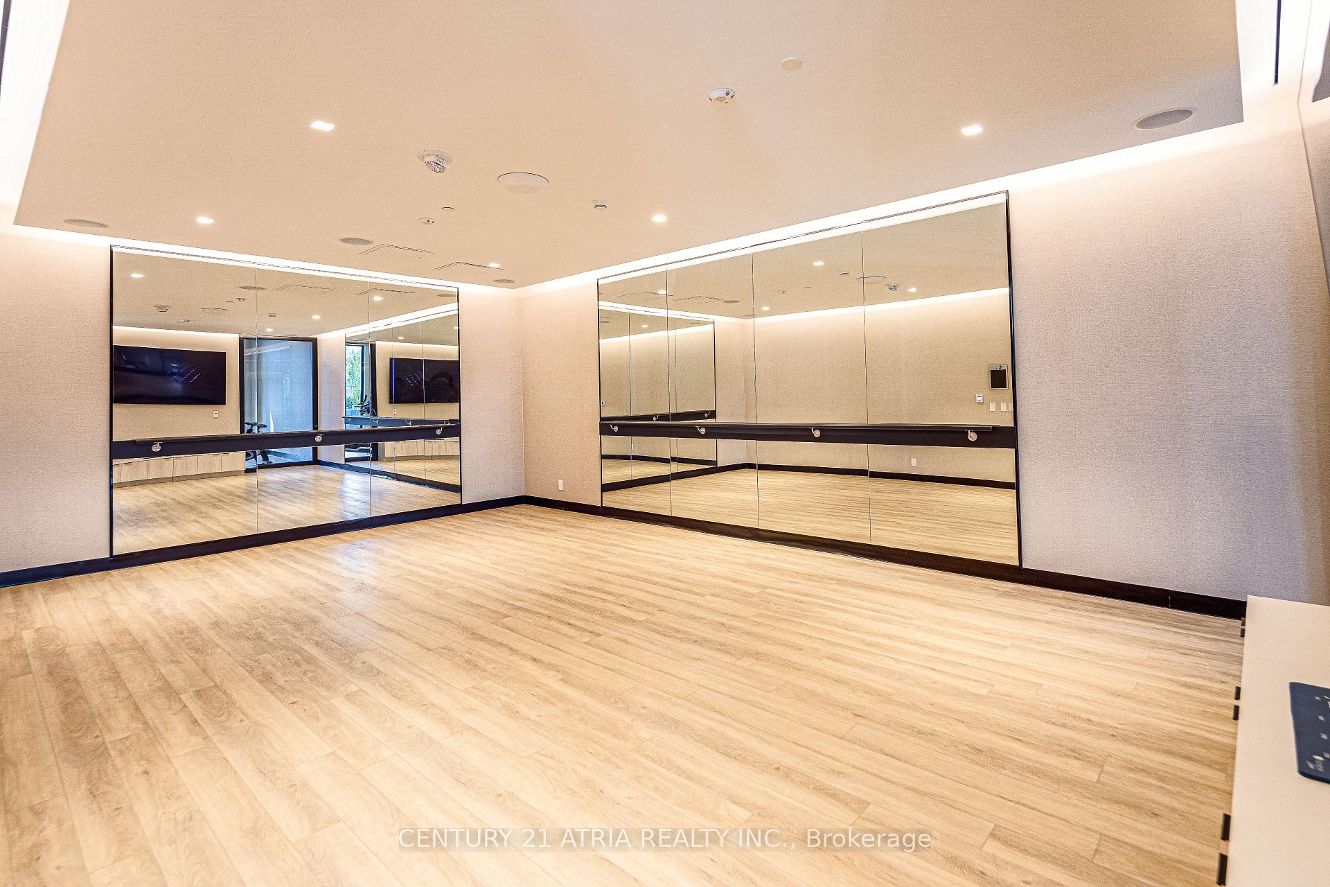 1 Bedroom Condo at 2020 Bathurst,  Toronto For sale