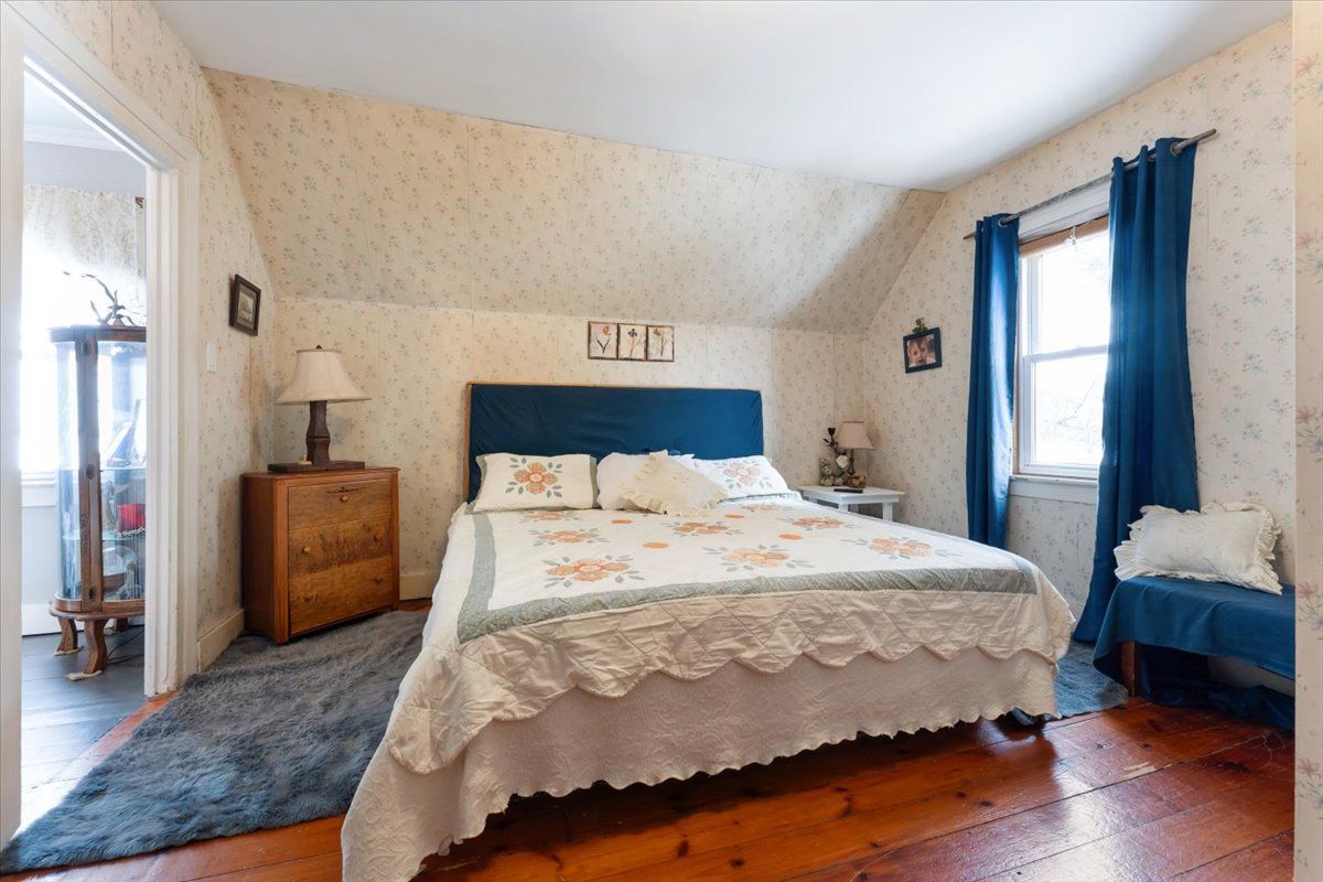 5914 Canborough Road West Lincoln Ontario L0R 2J0