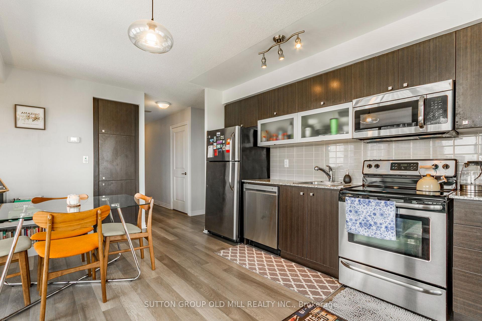 2 Bedrooms Condo at 2015 Sheppard, Toronto For sale